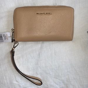 michael kors wallet